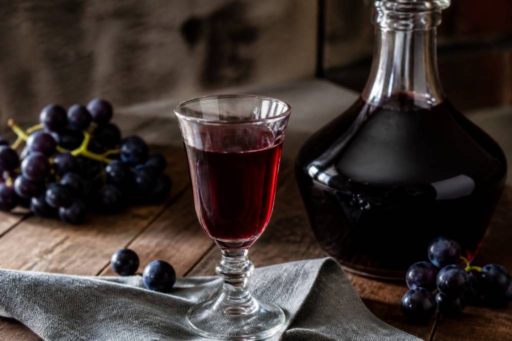 Ratafia de bourgogne : tout savoir sur cet apéritif bourguignon