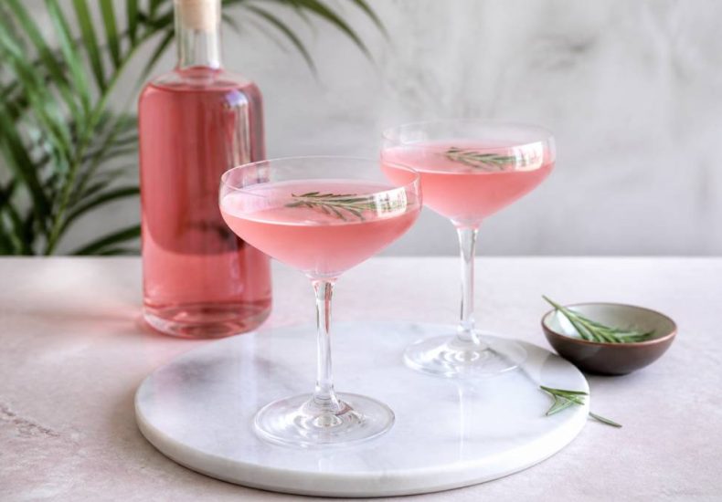 Alcool rose : comment le choisir et l’utiliser en cocktail