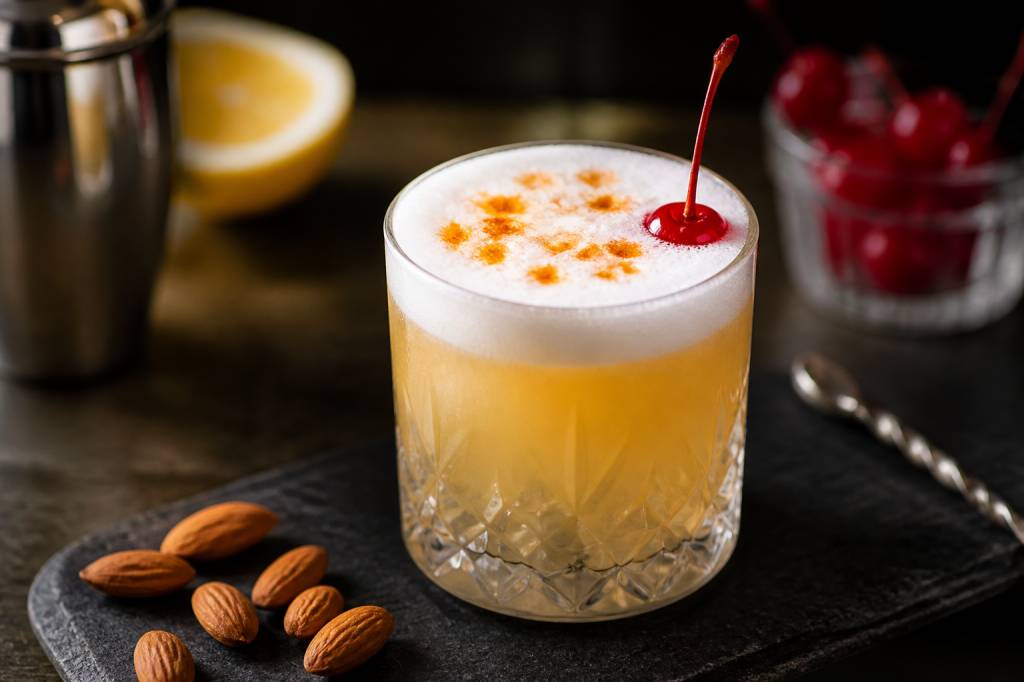 Amaretto sour : recette, astuces et secrets du cocktail parfait