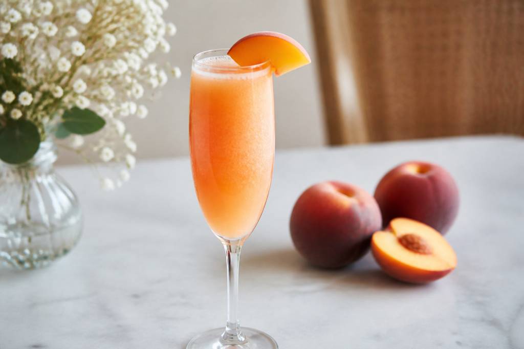 Bellini cocktail : recette, histoire et astuces pour le réussir à la perfection
