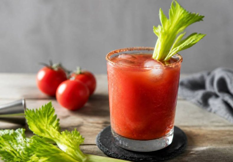 Bloody mary virgin : la recette sans alcool fraîche et épicée