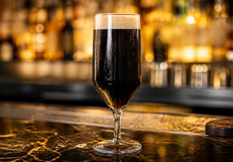 Black velvet beer : recette et secrets de ce cocktail à la bière et au champagne